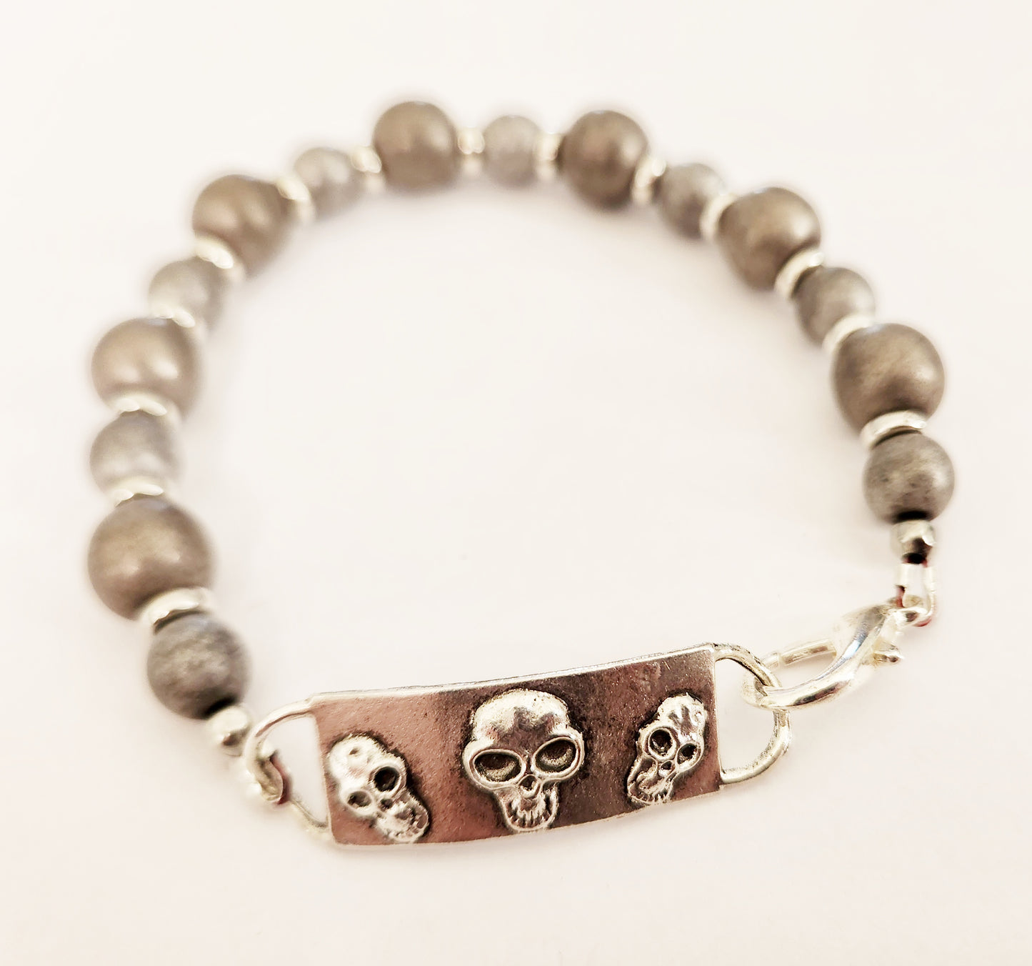 Silver skull Hematite gemstone bracelet