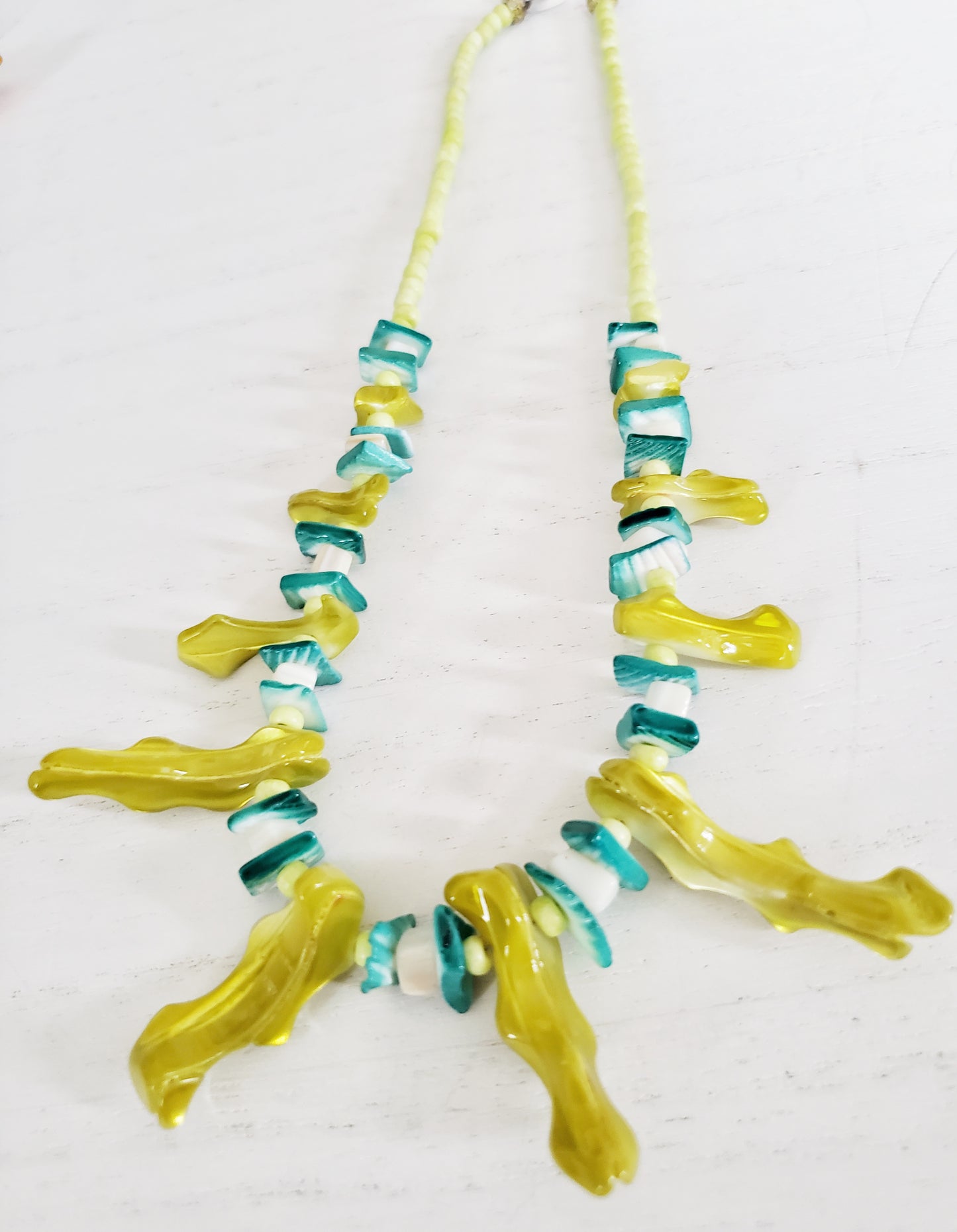 Shell statement beaded necklace
