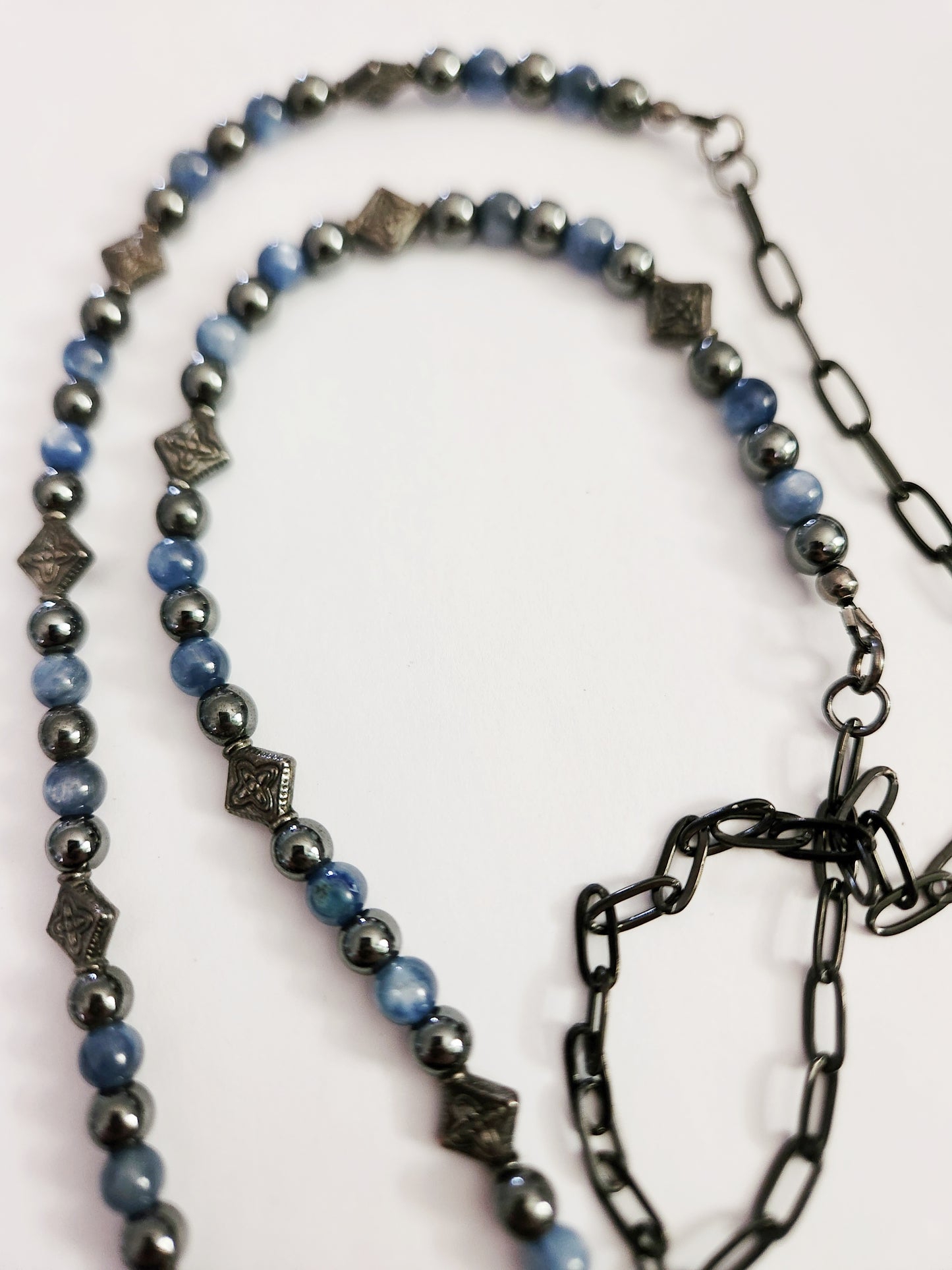 Metal feather gemstone chain necklace