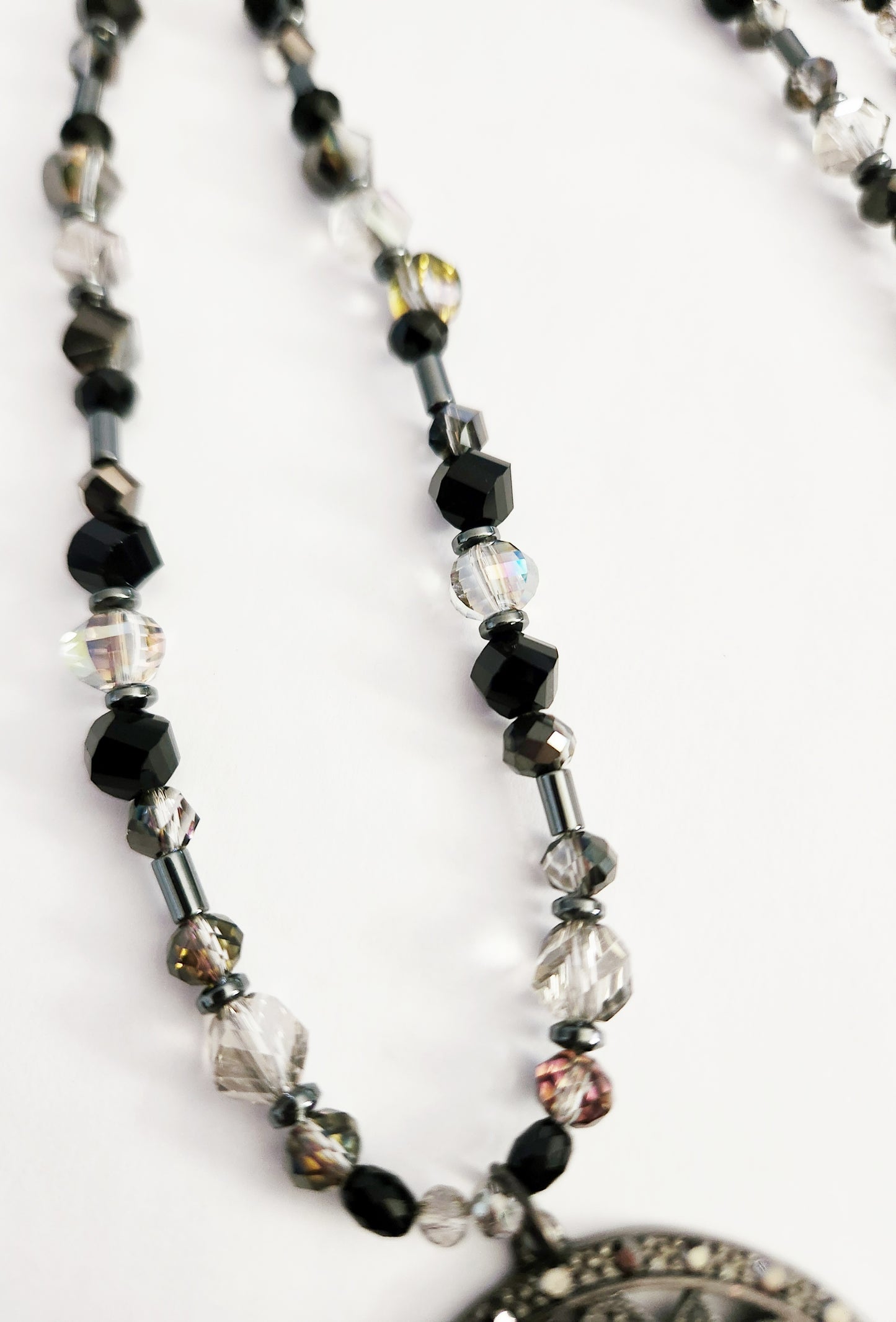 Dark metal circle necklace with Hematite gemstones
