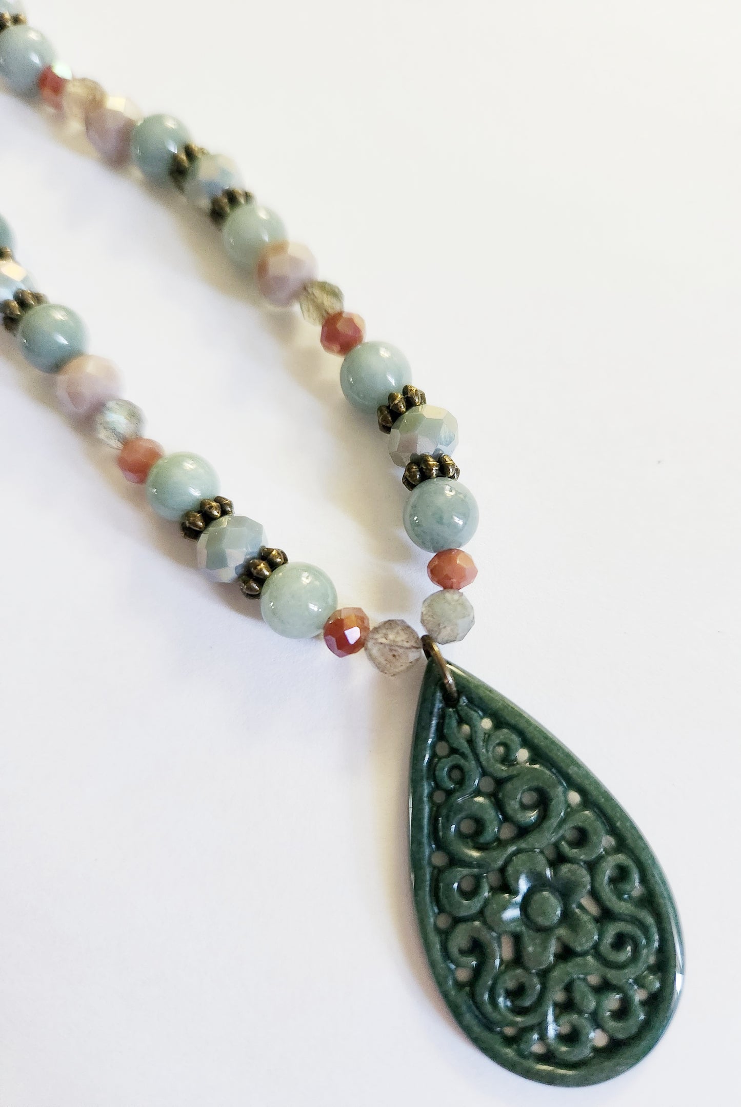 Jadeite teardrop gemstone necklace with Labradorite