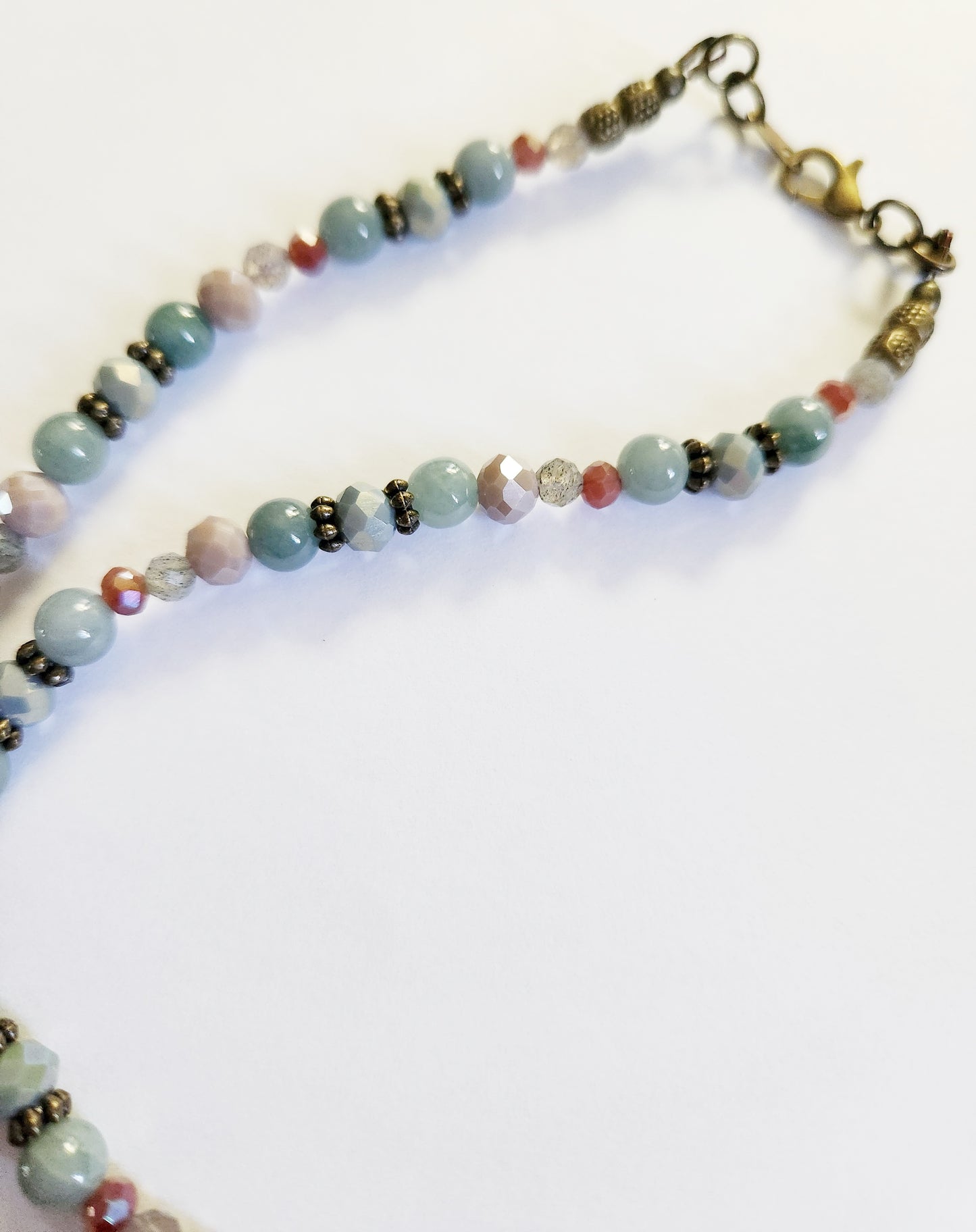 Jadeite teardrop gemstone necklace with Labradorite
