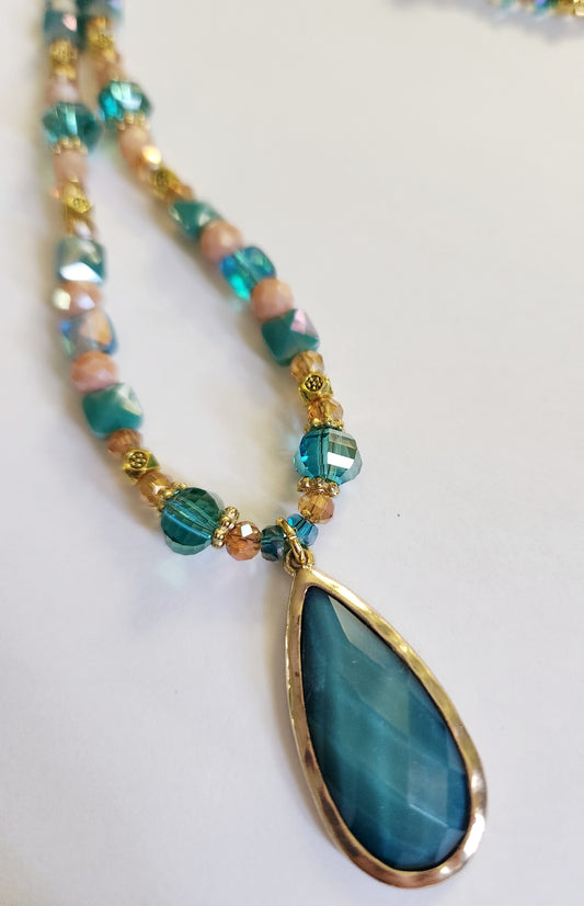 Teal green glass teardrop gold necklace