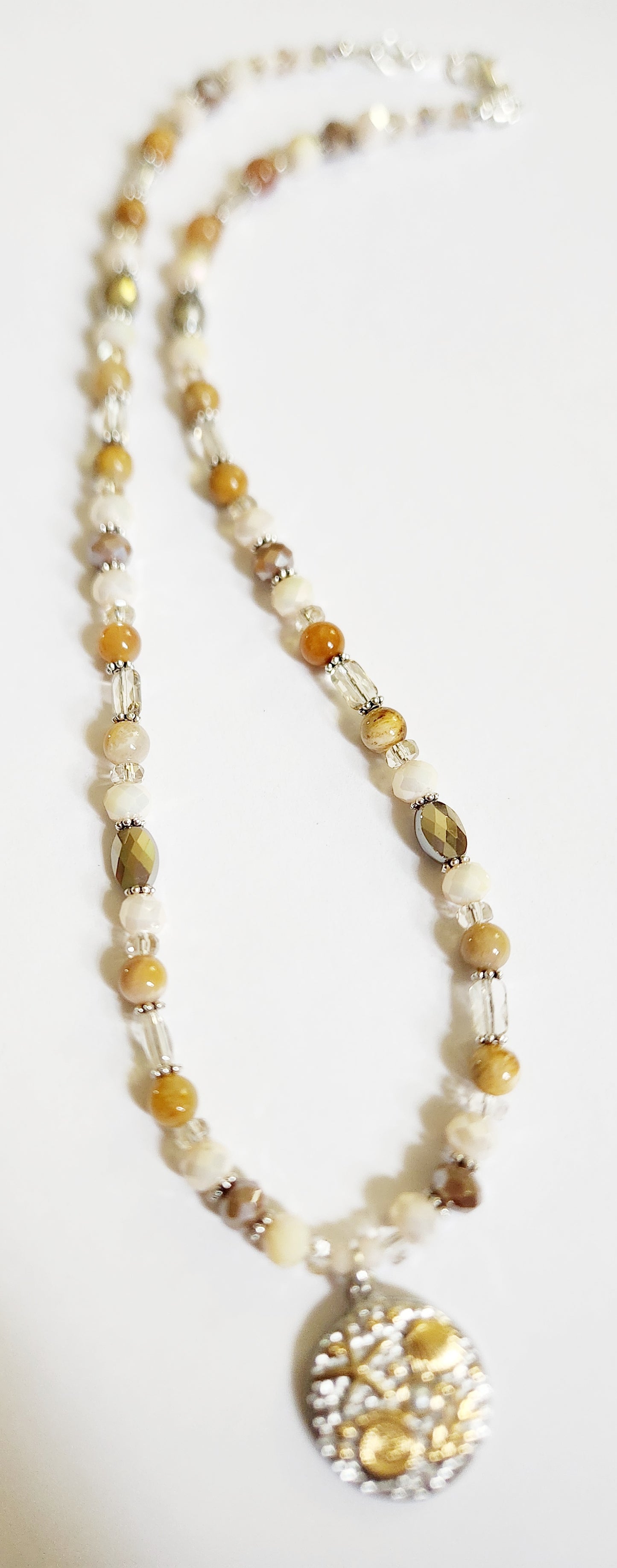 Silver gold and faux pearl circle pendant necklace