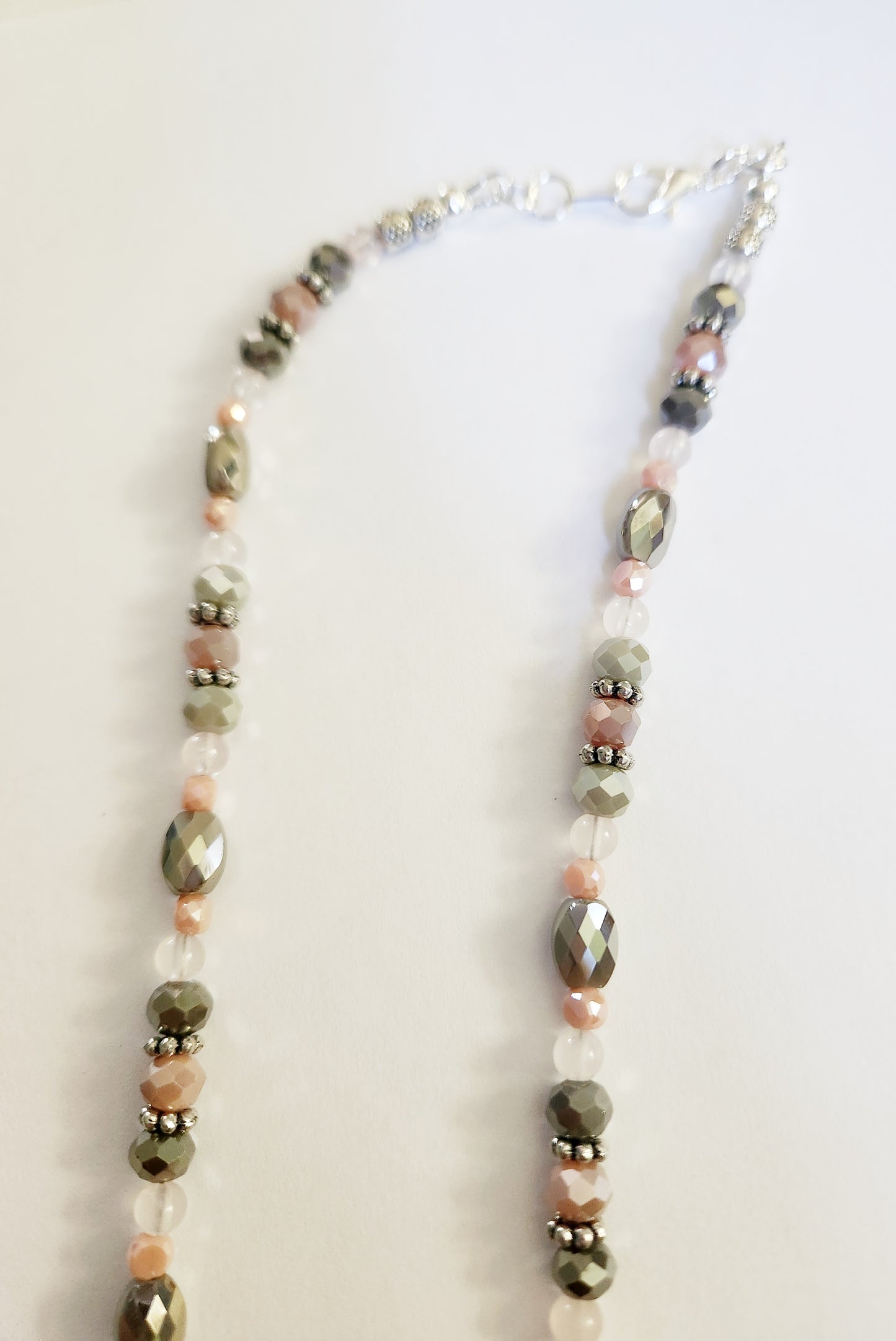 Rose Quartz gemstone circle pendant necklace