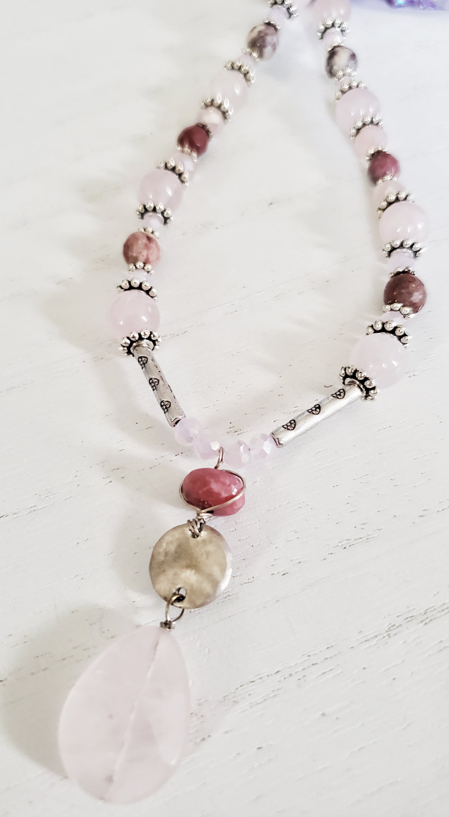 Rose Quartz Necklace, Bridal Necklace, Pink Beaded Necklace, Gift for Mom, Sister Gift, Statement Necklace