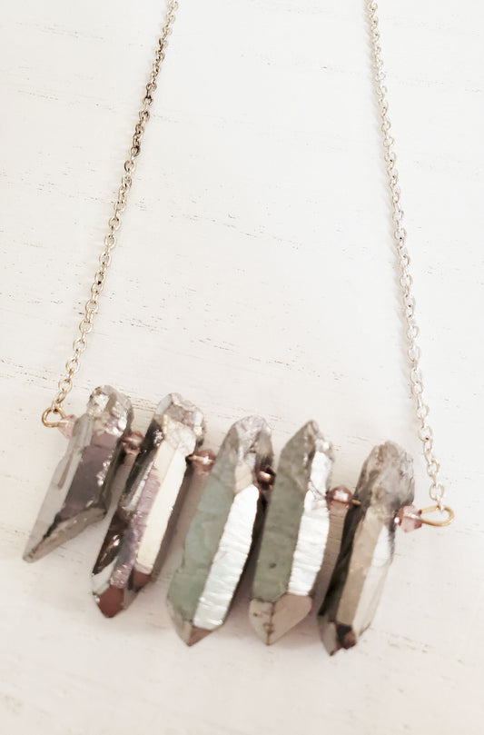 Quartz necklace, Sister Gift, Gift for Mom, Bar Necklace, Raw Crystal Necklace, Dainty Necklace